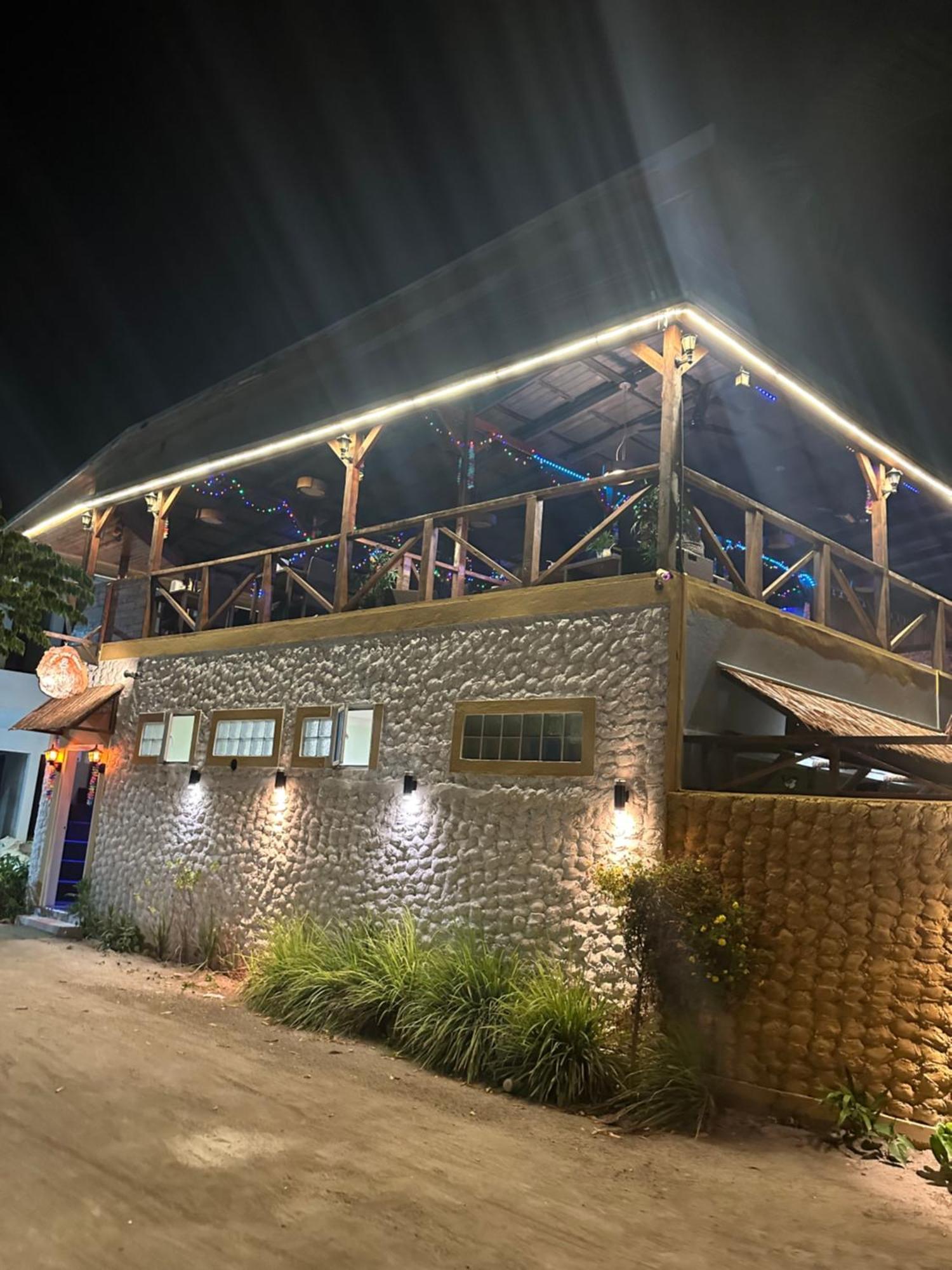 Dive Villa Thoddoo Buitenkant foto